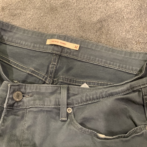 Levis Blue Mid Rise Skinny Pants - Picture 2 of 6